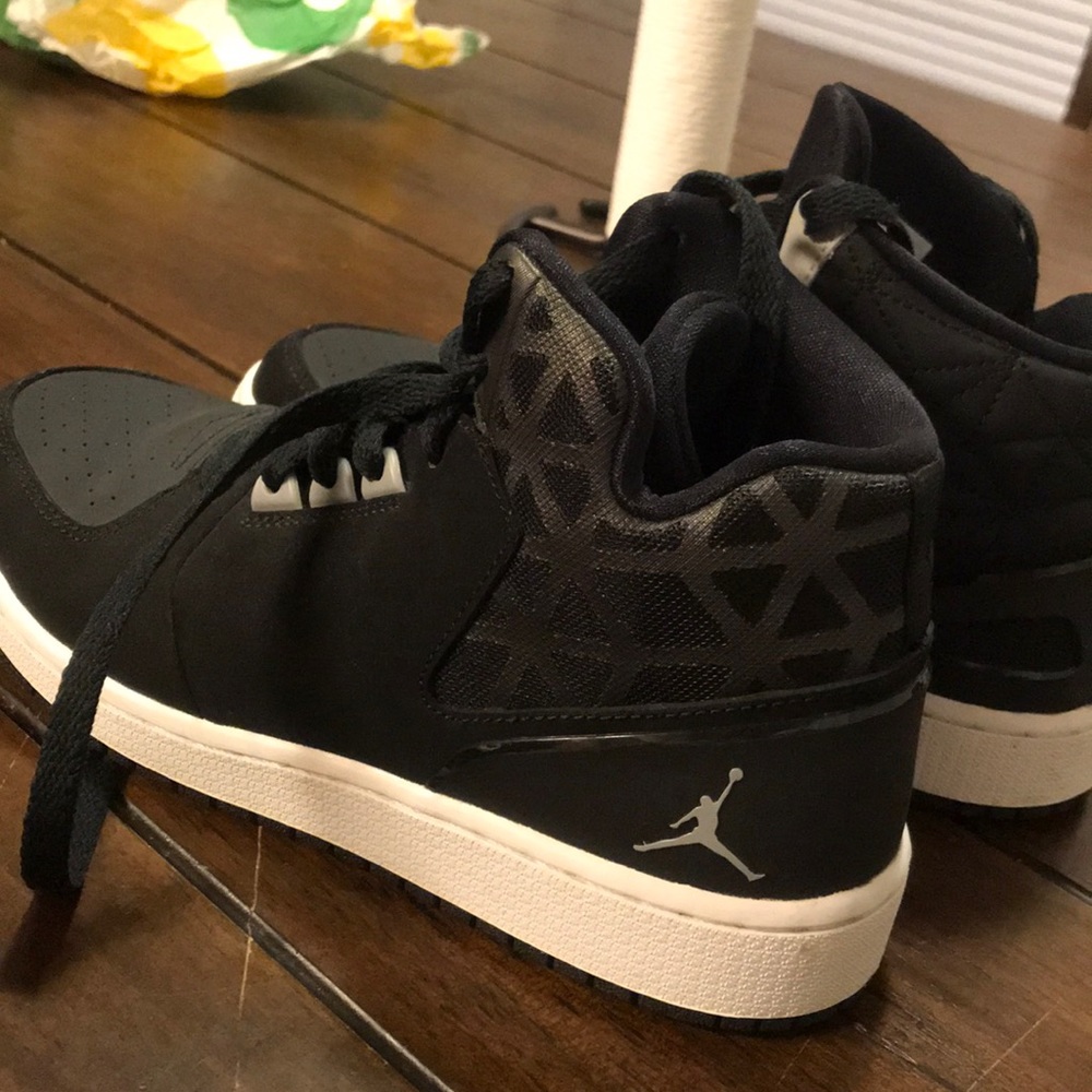 Nike Jordan’s (youth)